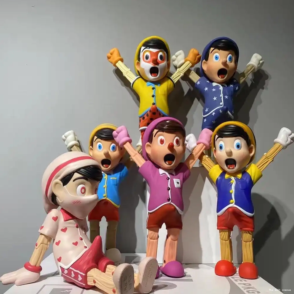 (A CLASSIC WOOD AWAKENING) PINOCCHIO FIGURES 0529